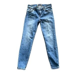 Sz2 Kut from the Kloth Connie Ankle Skinny Medium Blue wash EUC